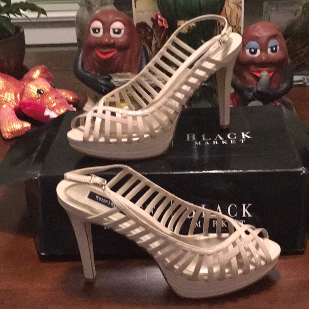 WhiteHouse/Black MarketStilettos